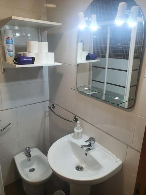 2F, Aire Acondic, 80M2, 2 Dormitorios, 4 Huespedes, Wifi Gratis La Línea de la Concepción Dış mekan fotoğraf
